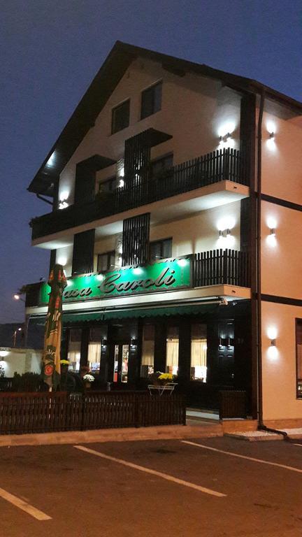 Hotel Casa Caroli Târgu Jiu Esterno foto
